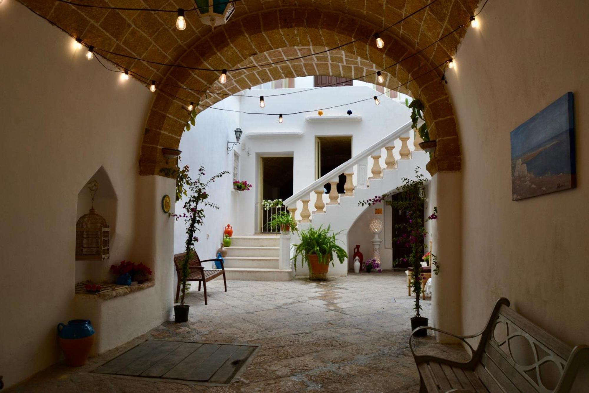 Kallistos Suites & Apartments Gallipoli Eksteriør billede