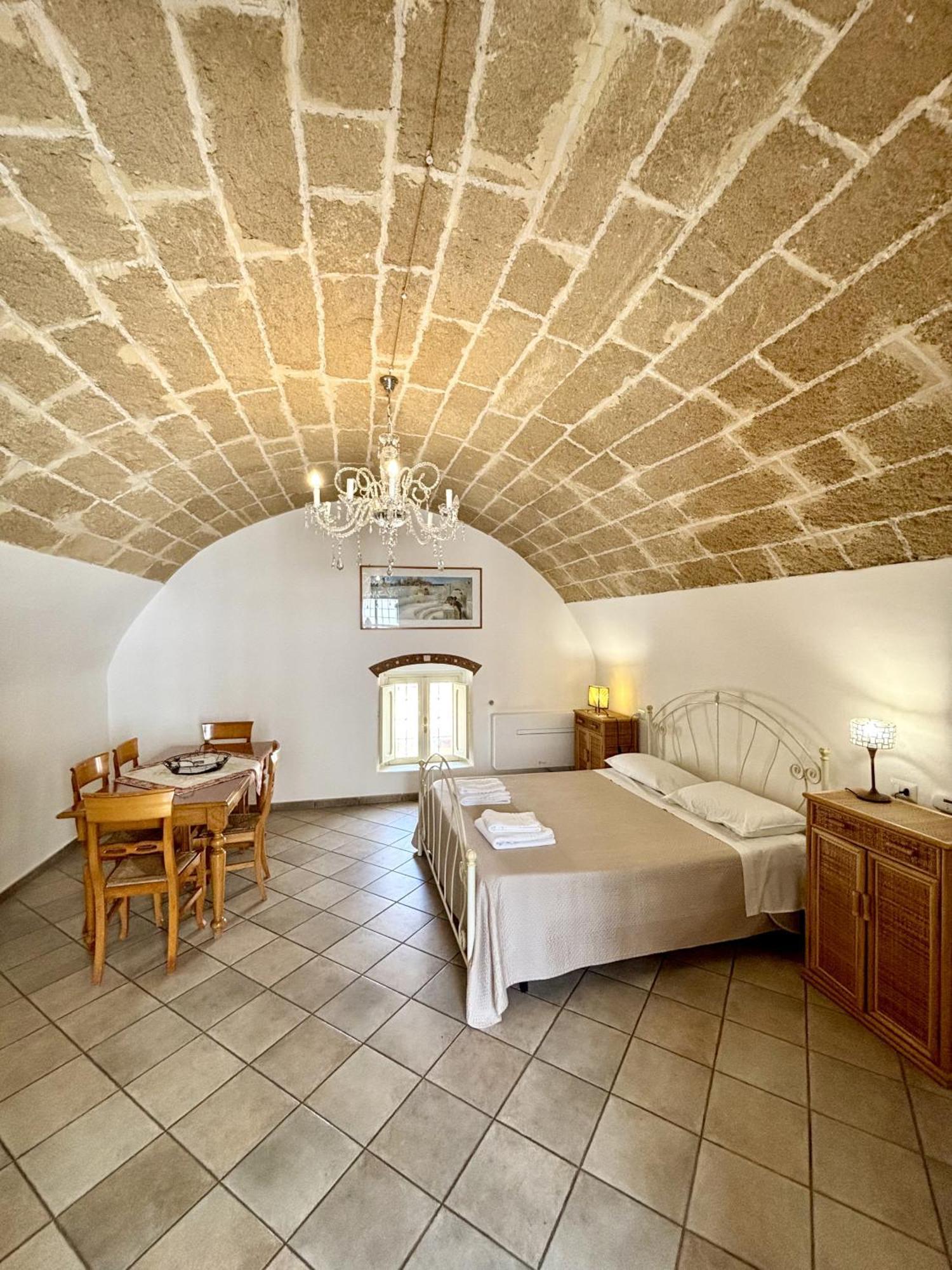 Kallistos Suites & Apartments Gallipoli Eksteriør billede
