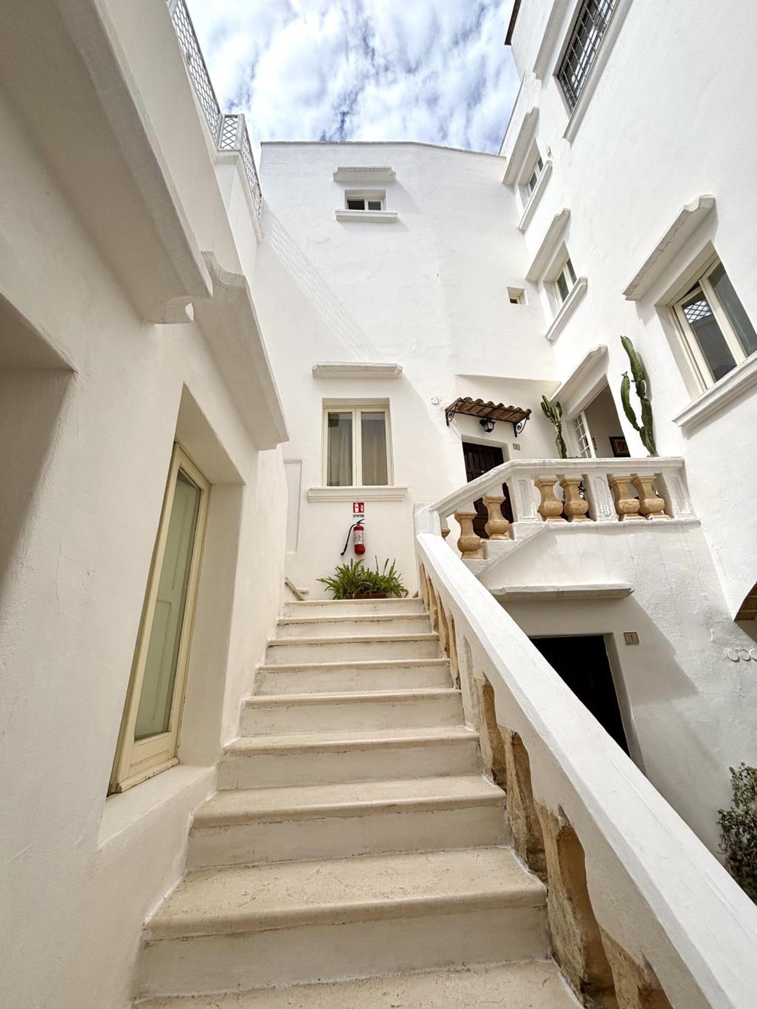 Kallistos Suites & Apartments Gallipoli Eksteriør billede